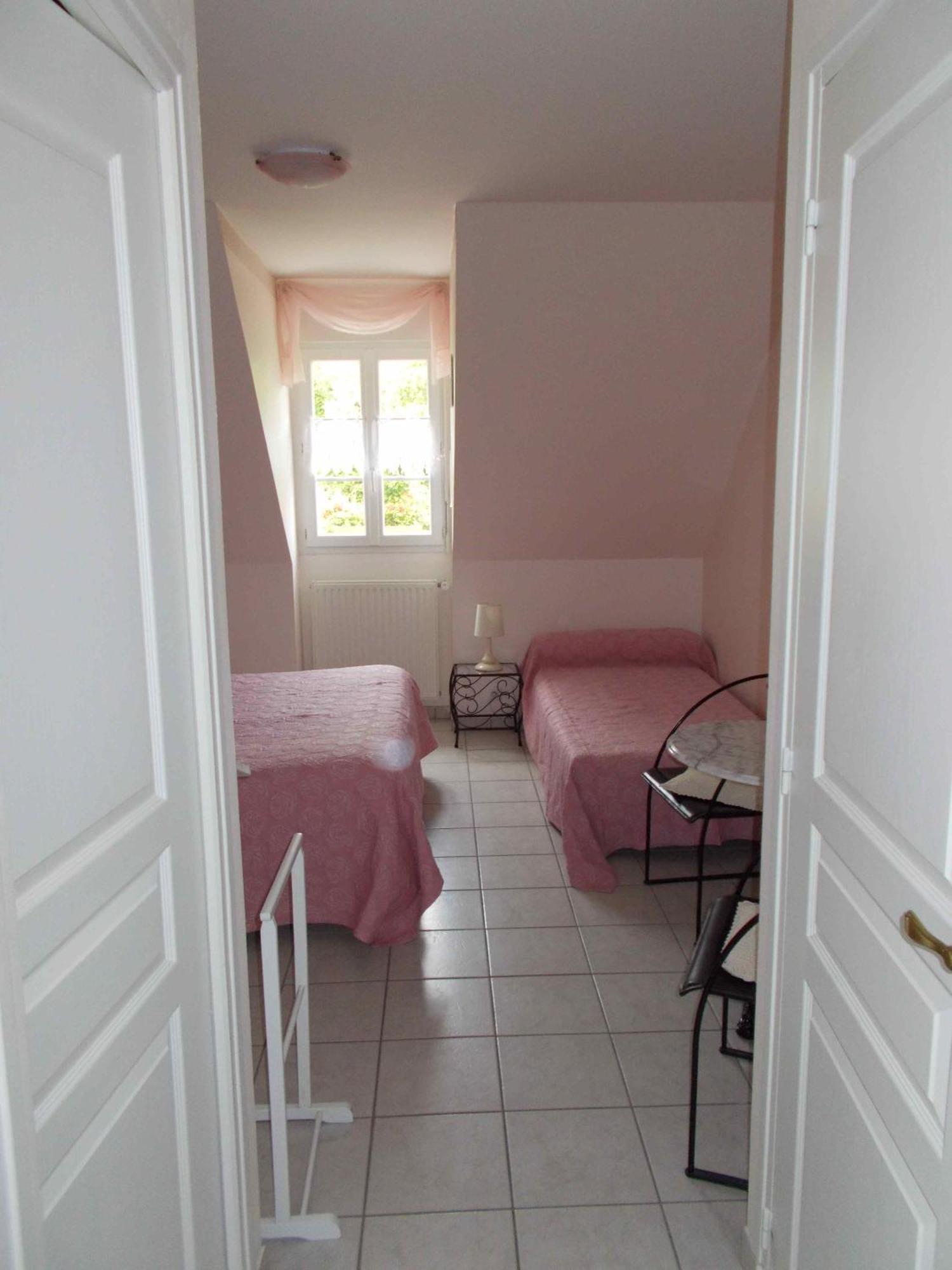 La Bourgade Bed & Breakfast Estreelles Room photo